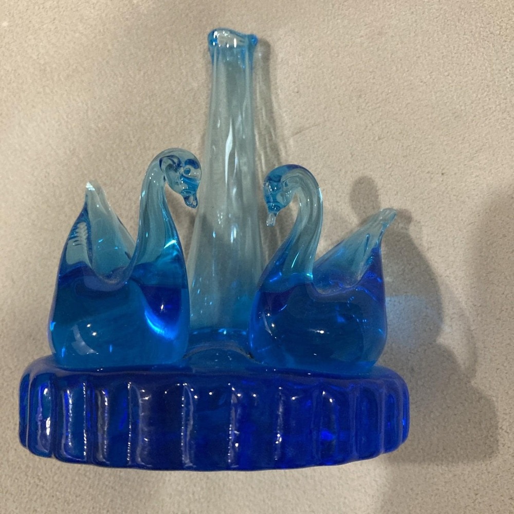 Vintage 1987 Ozark Art Studios Cobalt Blue Swan Bud Vase - Signed‎
